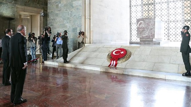 Turkish president pays respect to nation's founder