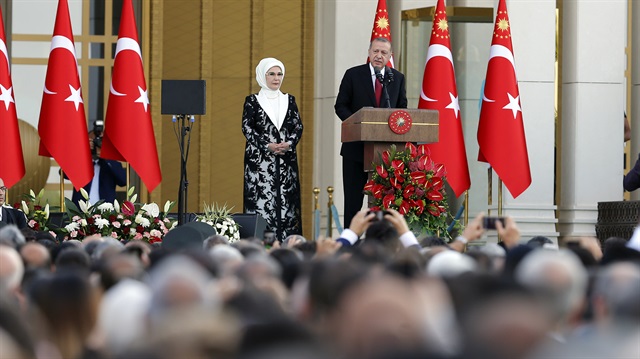 Başkan Erdoğan, Külliye'deki törende konuşma yapıyor. 