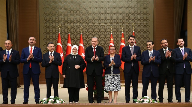 Turkish President Erdogan unveils 16-minister cabinet