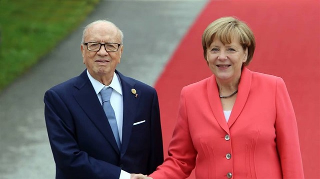 لقاء سابق بين الرئيس التونسي والمستشارة الألمانية "أرشيف"
