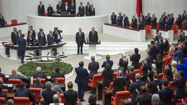 Cumhurbaşkanı Erdoğan'ın yemin töreninde CHP, HDP ve İyi Partililer ayağa kalkmamıştı.