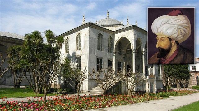 Saray Kütüphanesi'nin temelini Fatih Sultan Mehmet attı.