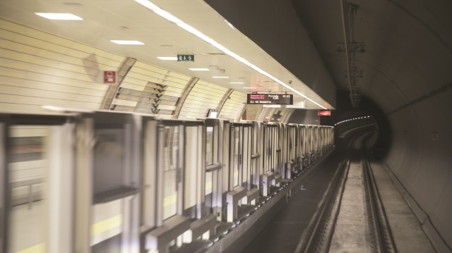  Üsküdar-Ümraniye-Çekmeköy Metro Hattı'nın ikinci etabının açılması için son hazırlıklar yapılıyor. 