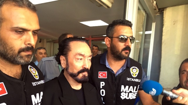 Adnan Oktar gözaltına alındı