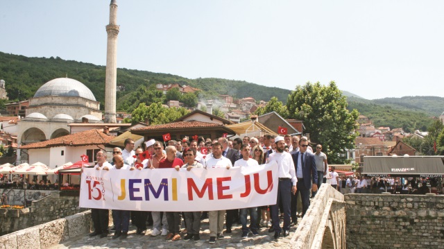 Kosova'da 15 Temmuz yürüyüşü