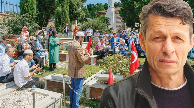 15 Temmuz darbe girişimi sırasında Çengelköy Karakolu yakınlarında, darbeci askerlerin açtığı ateşle şehit olan Mustafa Cambaz, kabri başında dualarla anıldı.