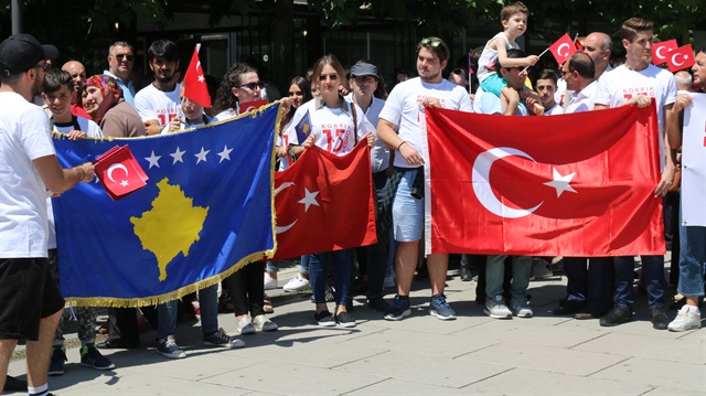 Rahibe Teresa Meydanı'ndan Zahir Payaziti Meydanı'na yüründü.