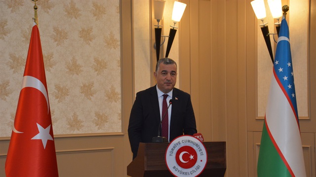 السفير التركي لدى أوزبكستان أحمد بشار شن