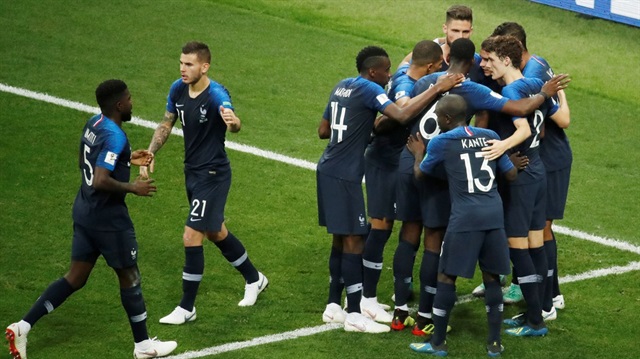 Fransa, 20 yıl sonra Dünya Kupası şampiyonluğunu elde etti. 