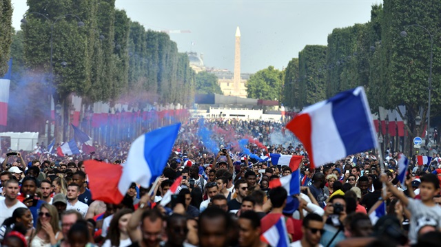 French supporters celebrate World Cup win