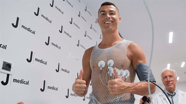 Cristiano Ronaldo, Juventus için sağlık kontrolünden geçti.