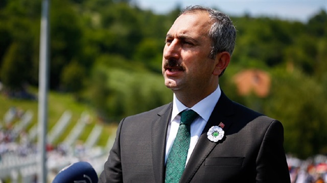 ​

وزير العدل التركي: سنلغي حالة الطوارئ خلال أيام