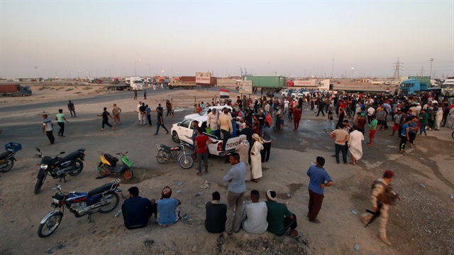 File photo: Protesters block the road to Iraq's Umm Qasr port