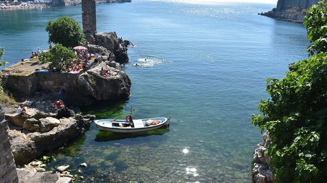 تركيا.. اقبال متزايد من السياح على شواطئ غرب البحر الأسود