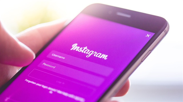Instagram simgelerle cevap verme özelliğini yayınladı.