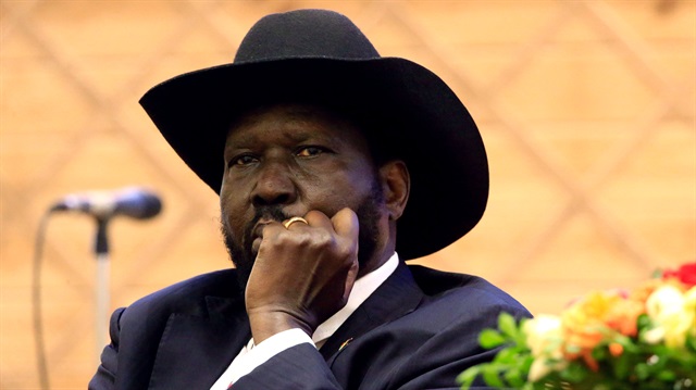 FILE PHOTO: South Sudan President Salva Kiir attends the signing of a peace agreement with the South Sudan rebels aimed to end a war in which tens of thousands of people have been killed, in Khartoum, Sudan.