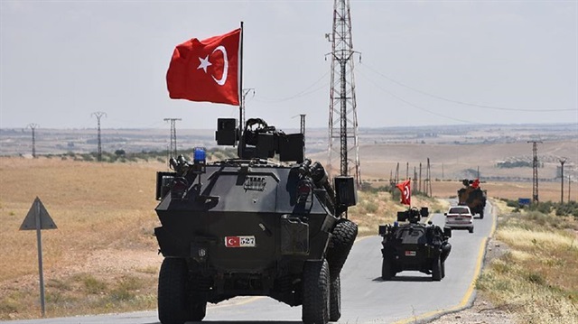 القوات التركية تسيّر الدورية الـ17 في "منبج" السورية