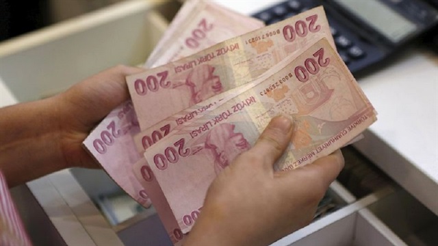 الليرة التركية والليرة السورية مقابل العملات الأجنبية