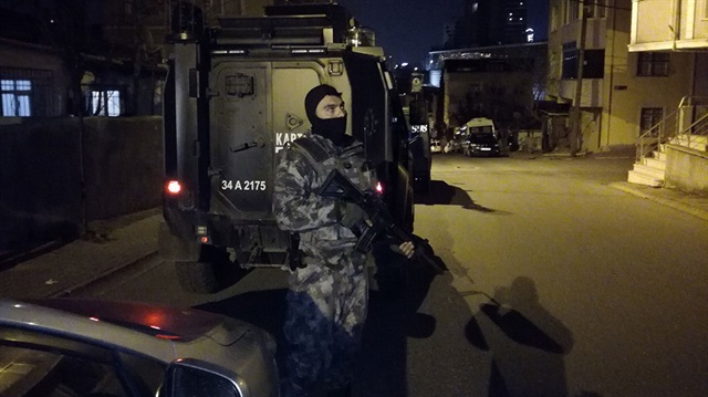 İstanbul'daki DHKP-C operasyonunda gri listedeki bir teröristin yakalandığı açıklandı.