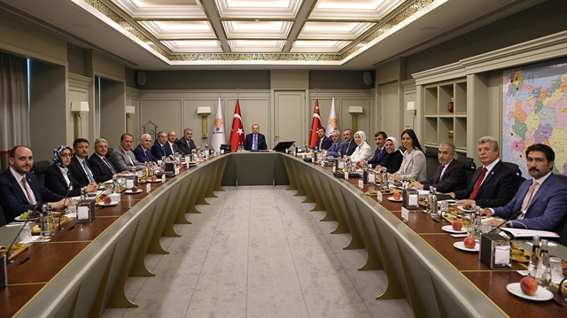 AK Parti MYK toplantısı Başkan Erdoğan'ın yönetiminde Ankara'da toplandı.