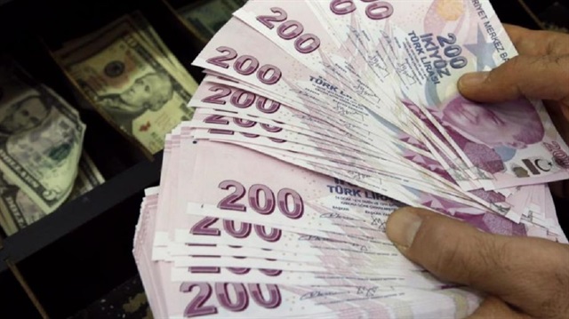 الليرة التركية والليرة السورية مقابل العملات الأجنبية
