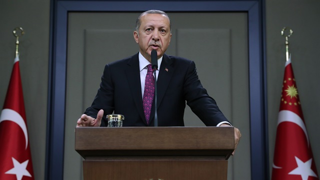Başkan Erdoğan, Güney Afrika ziyareti öncesinde basın mensuplarına açıklamalarda bulundu.