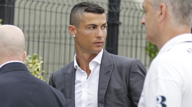 Cristiano Ronaldo'nun menajeri transferden dev bir gelir elde etti.