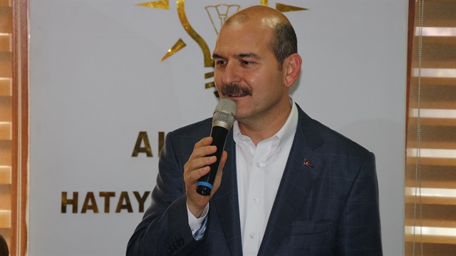 İçişleri Bakanı Süleyman Soylu, AK Parti Hatay İl Başkanlığında partililere seslendi.