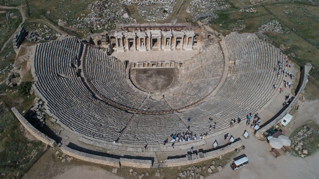 Pamukkale'deki "cehennem kapısı" ziyarete açılıyor