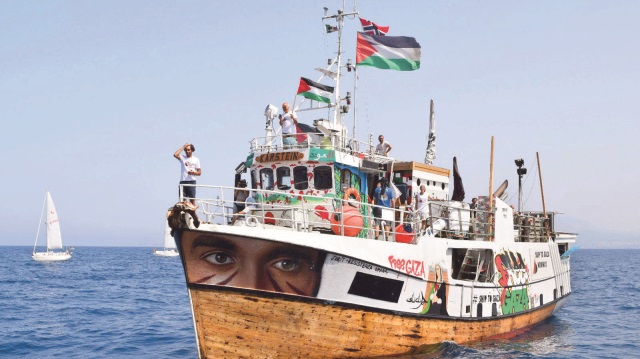 Gazze’ye tıbbi malzeme taşıyan Norveç bayraklı gemide, aralarında gazeteci ve insan hakları savunucularının da yer aldığı 16 ülkeden 22 aktivist bulunuyordu.