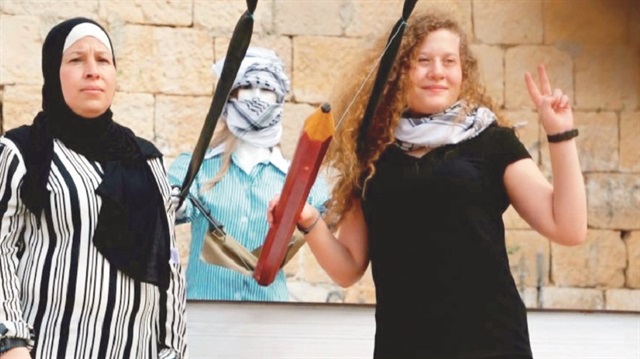 Filistinli Ahed Tamimi