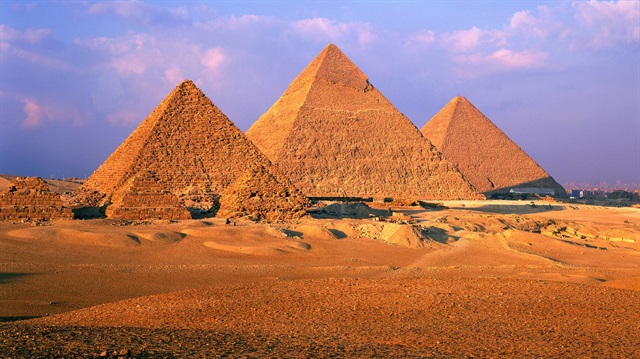 Mısır’daki Giza Piramitleri.