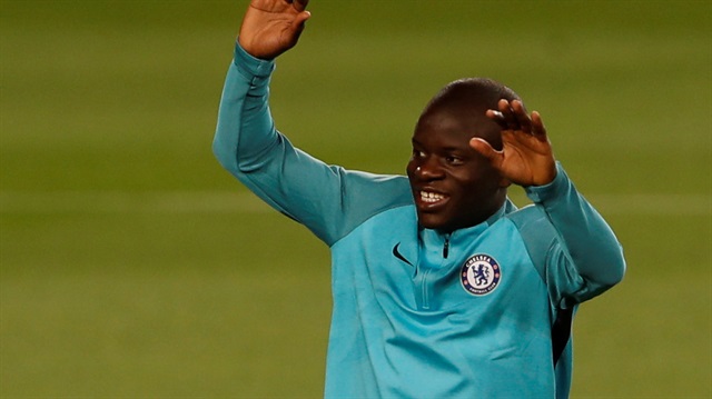 N'Golo Kante, 3 sezon önce Leicester City'den Chelsea'ye transfer olmuştu.