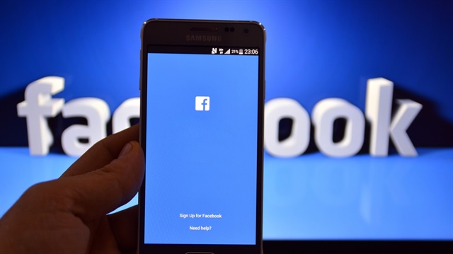 Facebook sessiz sedasız değişikliğini yaptı ve olay oldu.