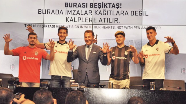 Beşiktaş imzaları attırdı.