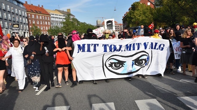 Thousands march against veil ban in Denmark