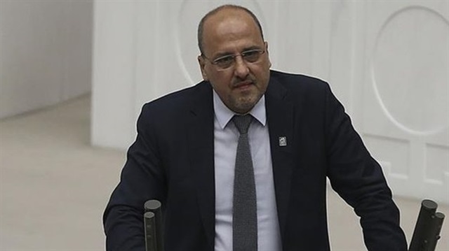 HDP'li Ahmet Şık. 