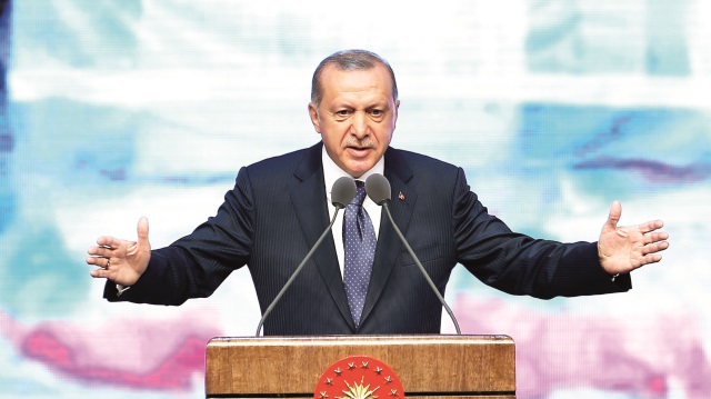 Cumhurbaşkanı Erdoğan, savunma sanayiinden ekonomiye, dış ilişkilerden sağlık ve eğitime her alanda 400 projeyi içeren 100 günlük eylem planını açıkladı. 