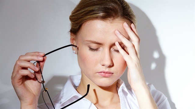 Kadınlarda baş ağrısı erkeklere oranla daha fazla görülüyor. 