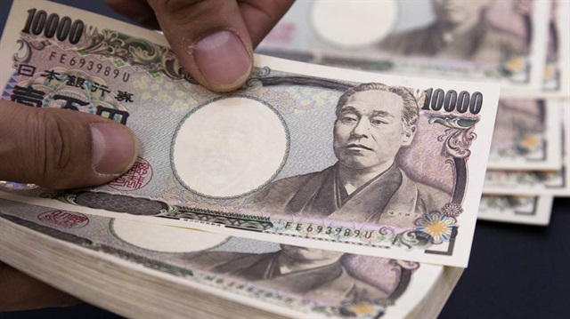 japonya'da ücretler yüzde 2.8 arttı.