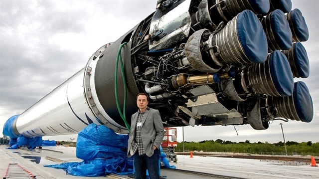 SpaceX, 15.yıl misyonunu Endonezya uydusuyla başlattı