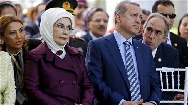 الرئيس التركي وعقيلته أمينة أردوغان