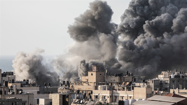 İşgalci İsrail'in savaş uçağı, Gazze'deki merkeze en az 10 füzeyle saldırı düzenlemişti.