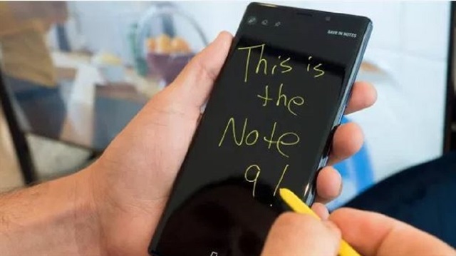 Samsung Galaxy Note 9 tanıtıldı: Paketten neler çıktı?