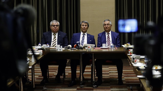 Yusuf Halaçoğlu, Nevzat Bor ve Özcan yeniçeri İyi Parti'den istifa etmişti.