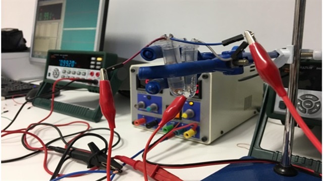 Öğrenciler su içindeki bakterileri tespit edecek cihaz tasarladı