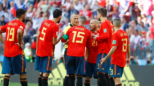 İspanyol futbolcu son olarak milli takım formasıyla 2018 Dünya Kupası'nda görev yapmıştı.