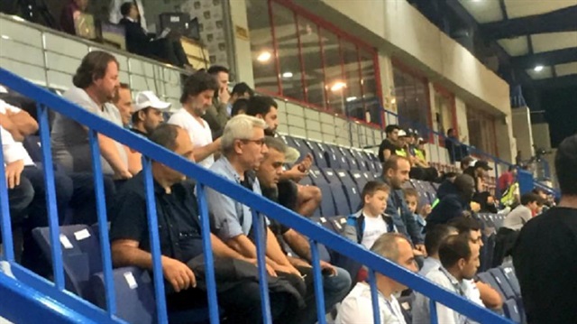 Volkan Şen, Adana Demirspor maçını tribünden izledi.