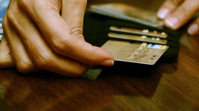 Kredi kartlarına 12 ay sınırlaması kabul edildi.