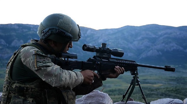 أحد أفراد الجيش التركي